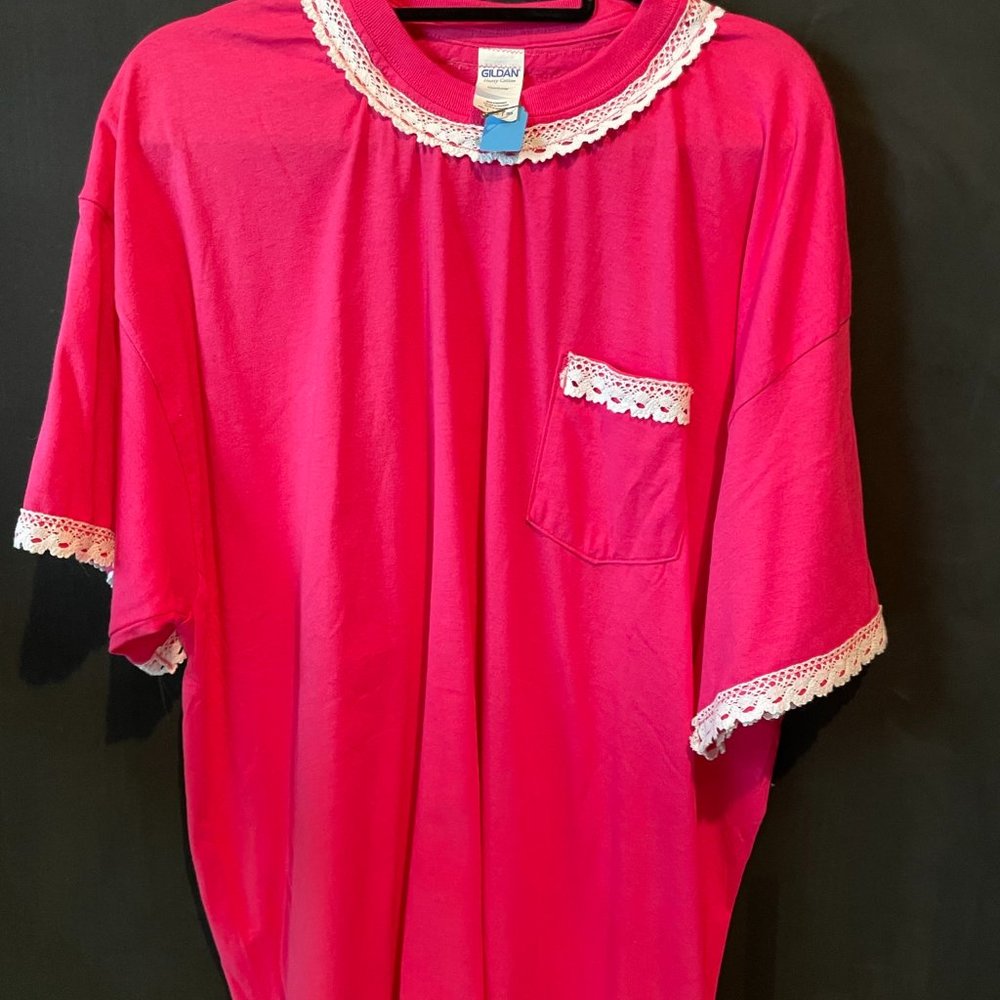 275 Scoop neck tee with lace accents